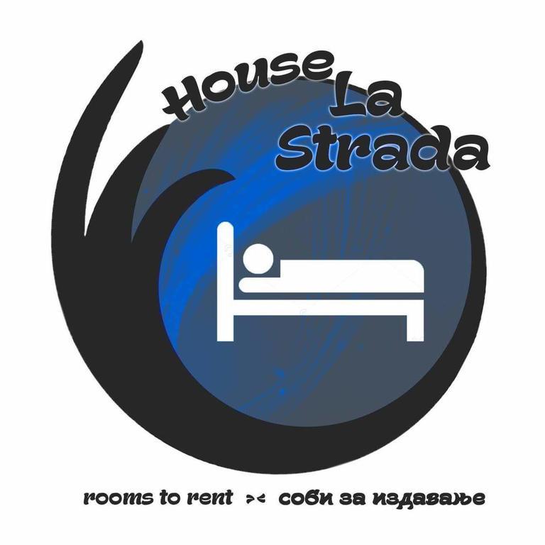 House La Strada Apartment